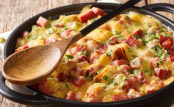 Chlebový nákyp so šunkou a syrom