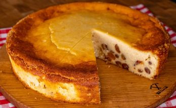 Veľkonočná paska s tvarohom a hrozienkami