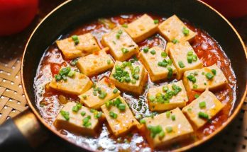 Opekané tofu s paradajkovou omáčkou